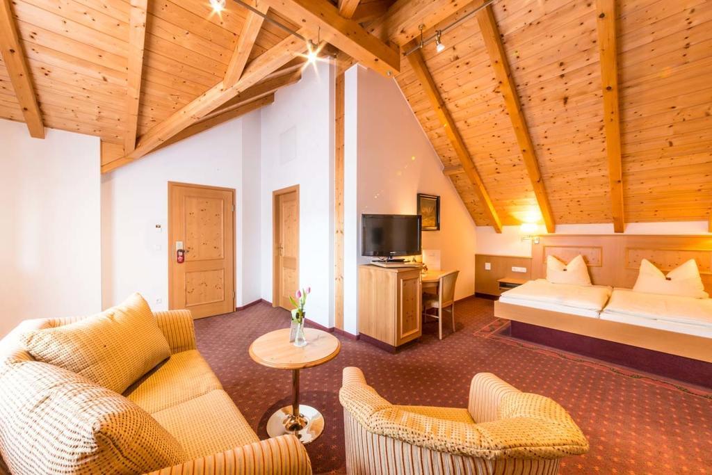 Metzgerei Gasthof Oberhauser - Hotel Zur Post Egling Стая снимка